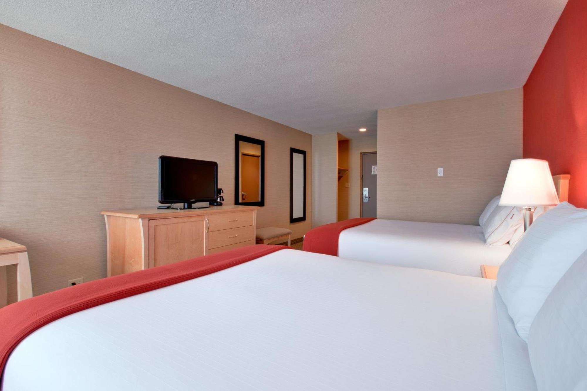 Holiday Inn Express Hotel & Suites Chatham South By Ihg Kültér fotó
