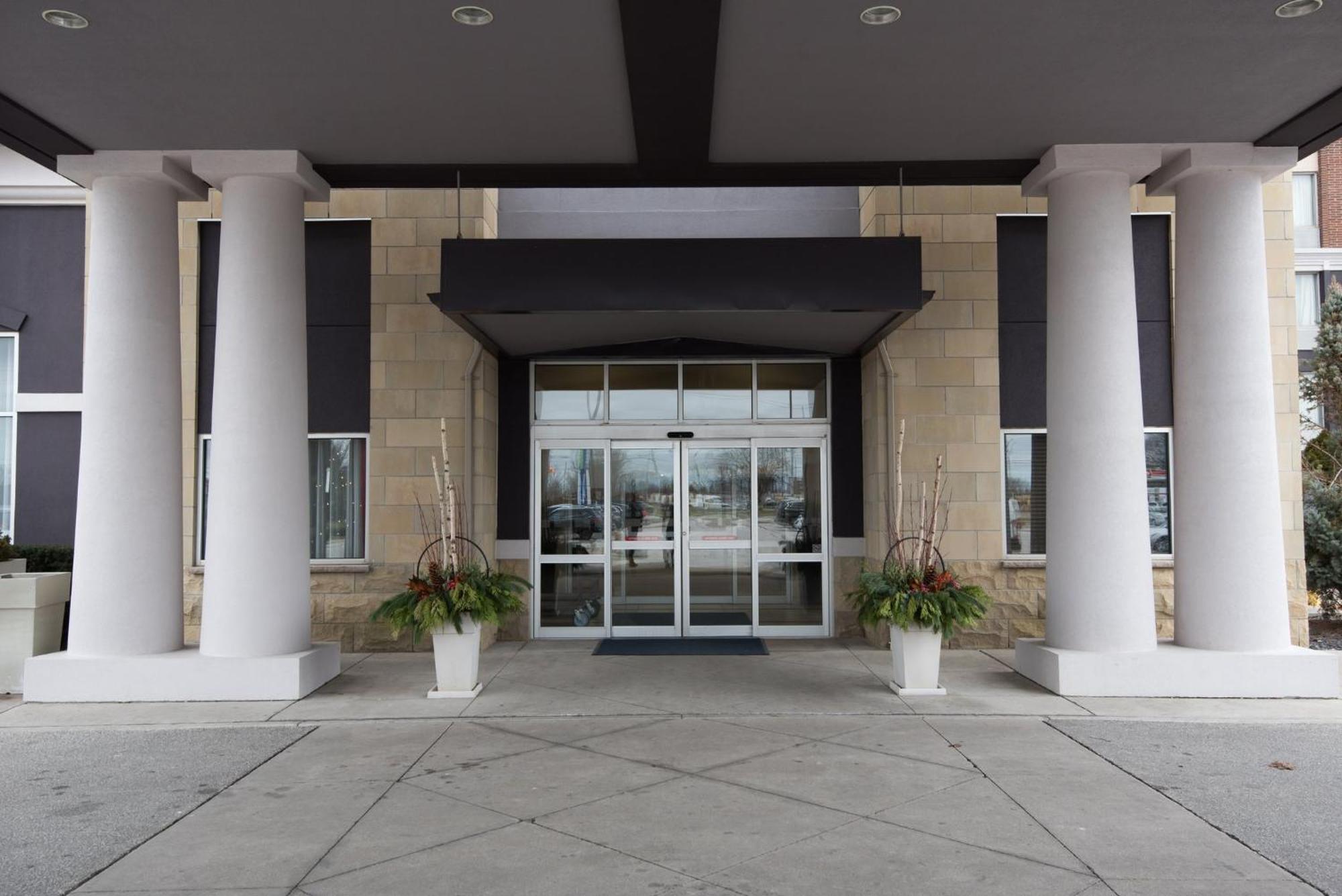 Holiday Inn Express Hotel & Suites Chatham South By Ihg Kültér fotó