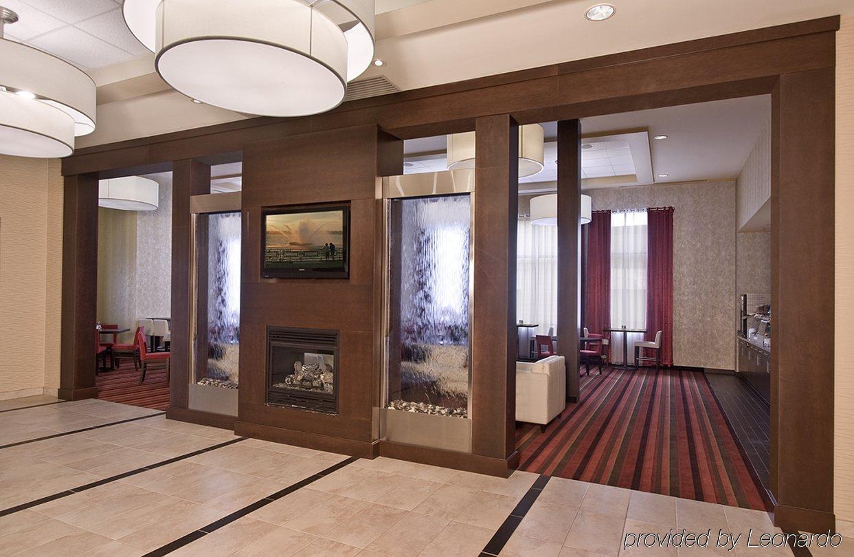 Holiday Inn Express Hotel & Suites Chatham South By Ihg Beltér fotó