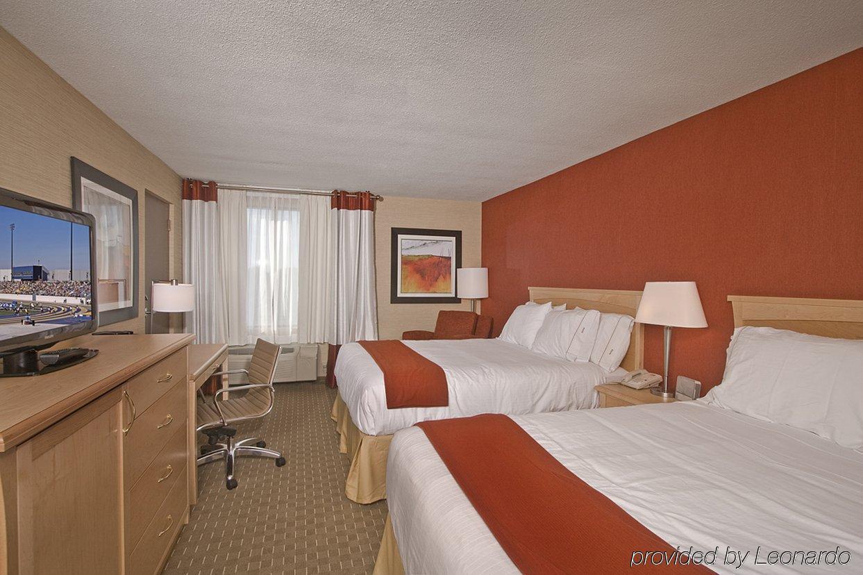 Holiday Inn Express Hotel & Suites Chatham South By Ihg Szoba fotó