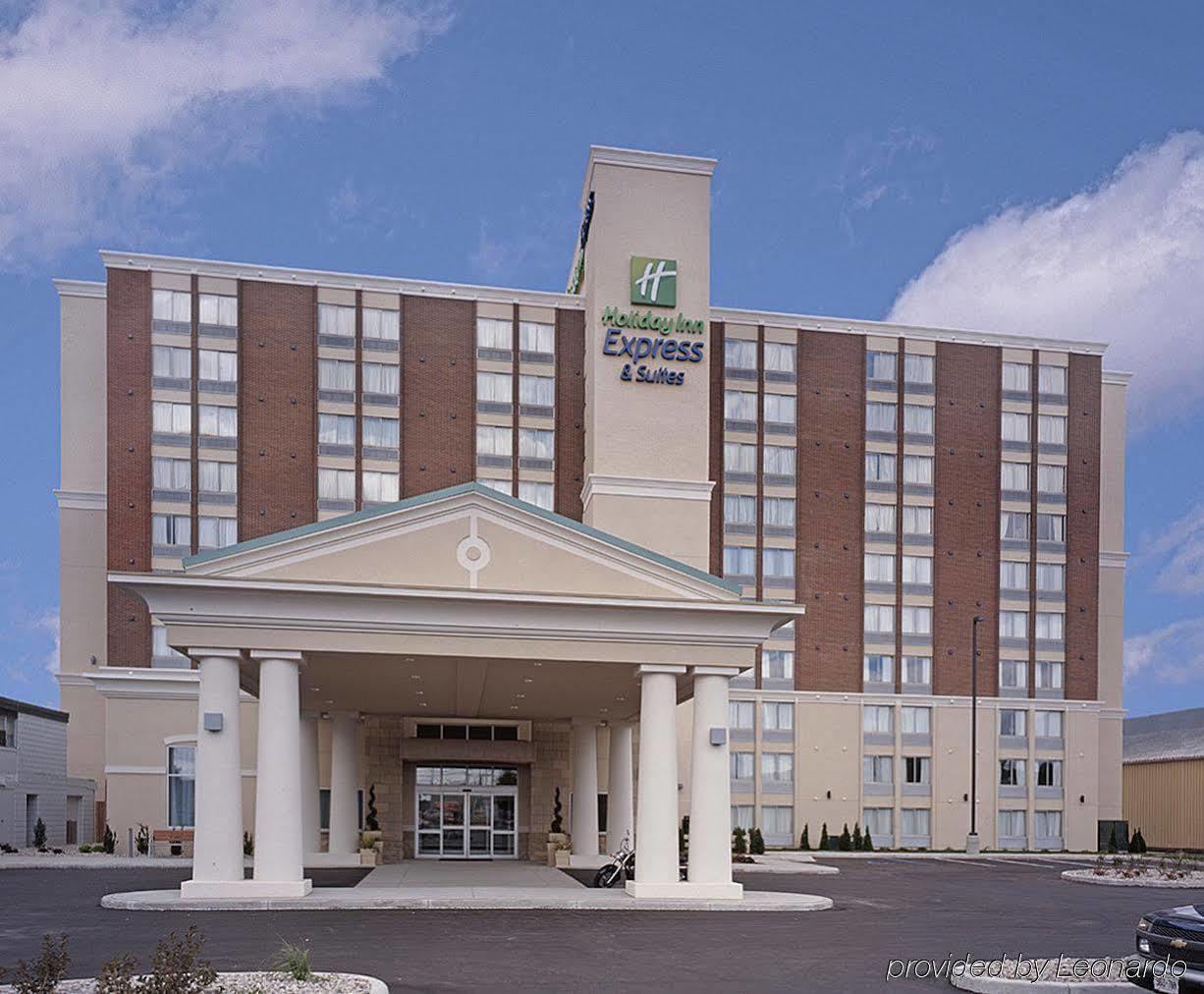 Holiday Inn Express Hotel & Suites Chatham South By Ihg Kültér fotó